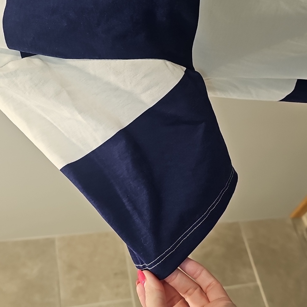 Lularoe Perfect Tee-Navy and White Striped! NWT! - Picture 3 of 8
